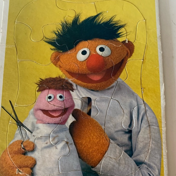 Vintage Set of Three Frame Tray Puzzles - Picture 3 of 10